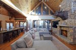 Sportsman`s Paradise- Luxury Blue Ridge Cabin Rental